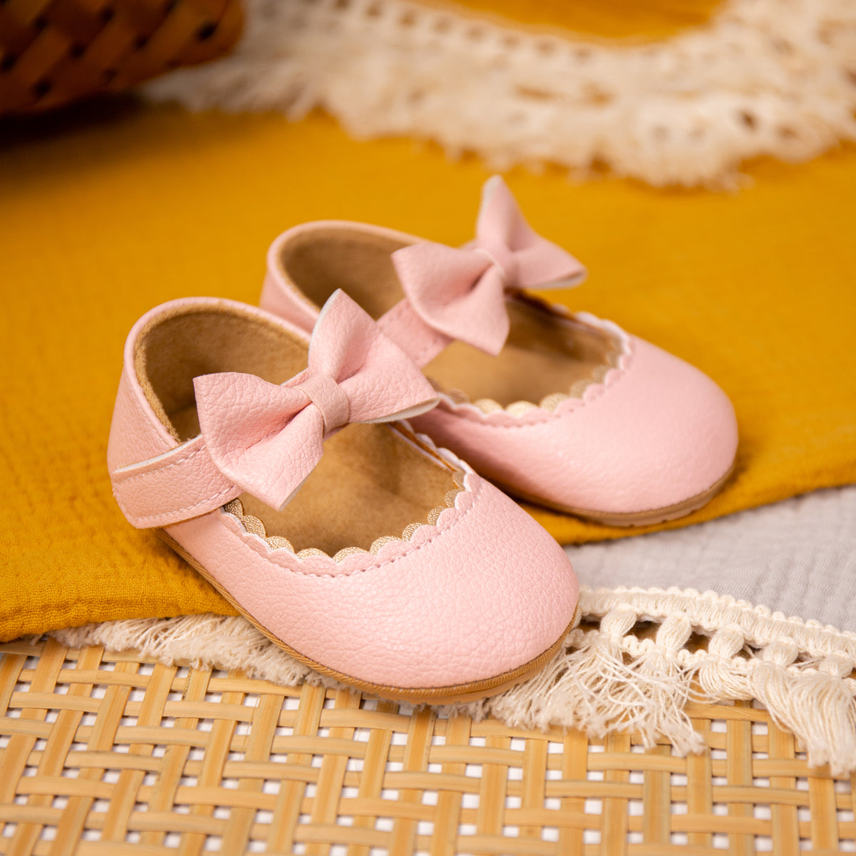 Sapatos de princesa com laço