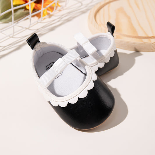 Sapatos de bebé com laço