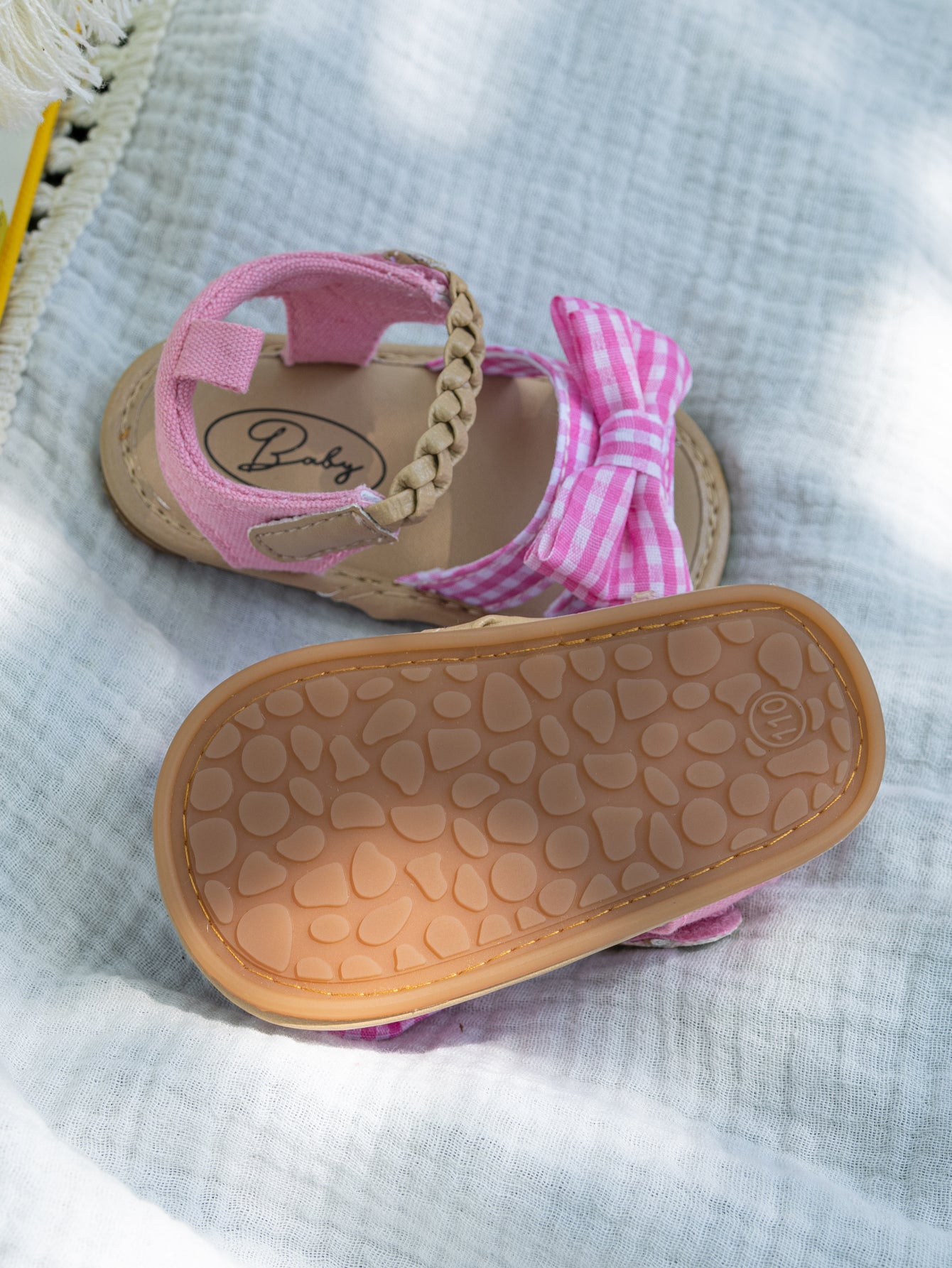 Sandálias de bebé com laço xadrez