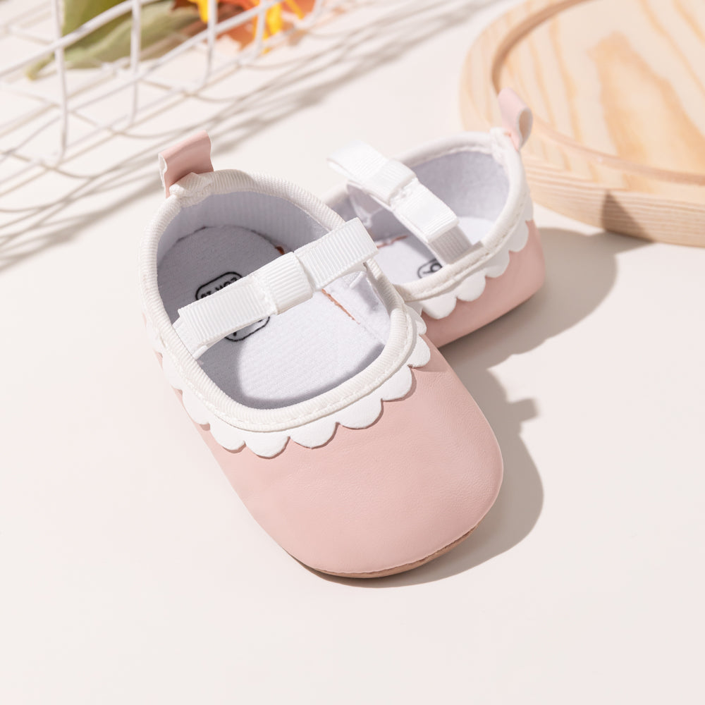 Sapatos de bebé com laço