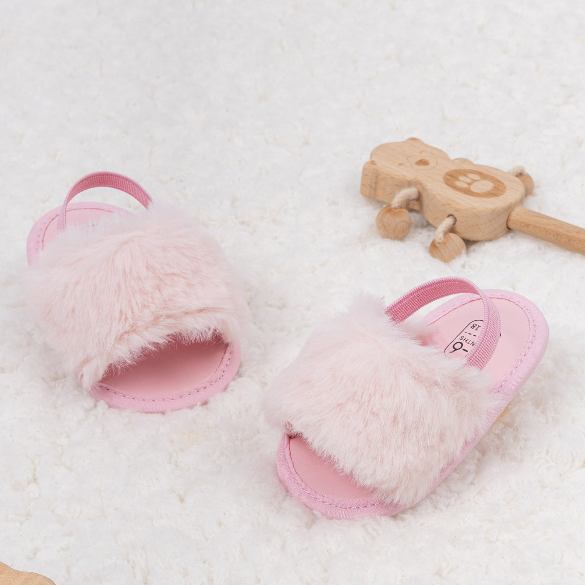 Pantufas de bebé de pele sintética macia