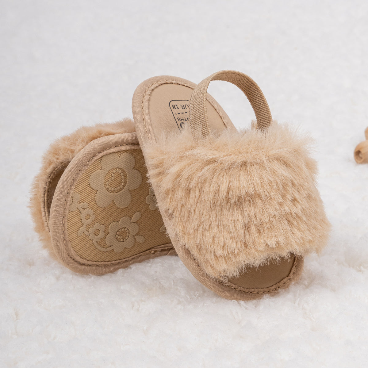 Pantufas de bebé de pele sintética macia