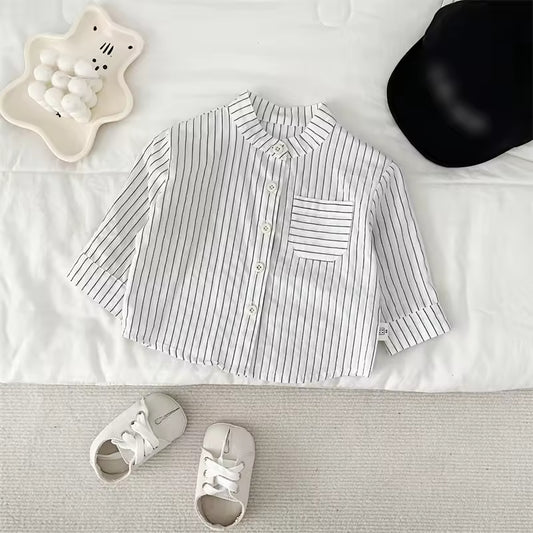 Camisa às riscas – conforto casual para todas as estações