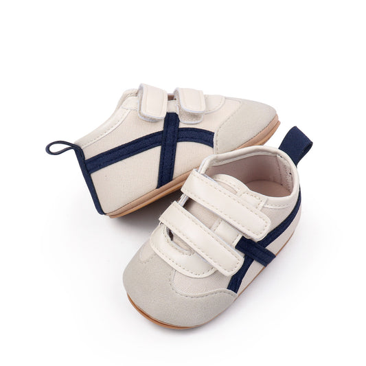 Ténis de bebé com sola macia e velcro fácil