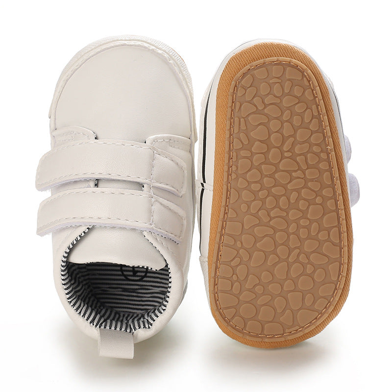 Primeiros sapatos para andar do bebé